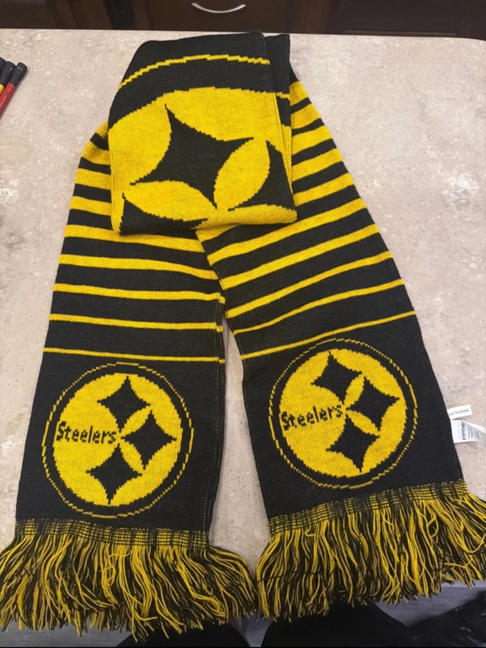 Woman’s  Black & Yellow Knit Scarf